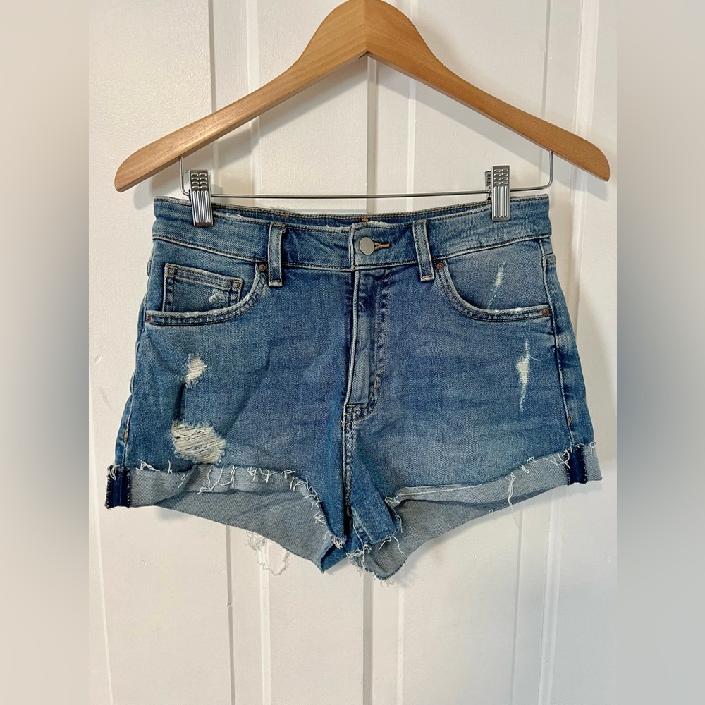 H&M Mid Rise Cuffed Cut Off Denim Shorts